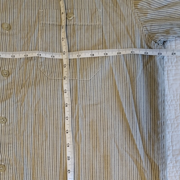 Eddie Bauer Men's Large S/S Shirt Lt Green and Beige - Picture 3 of 4